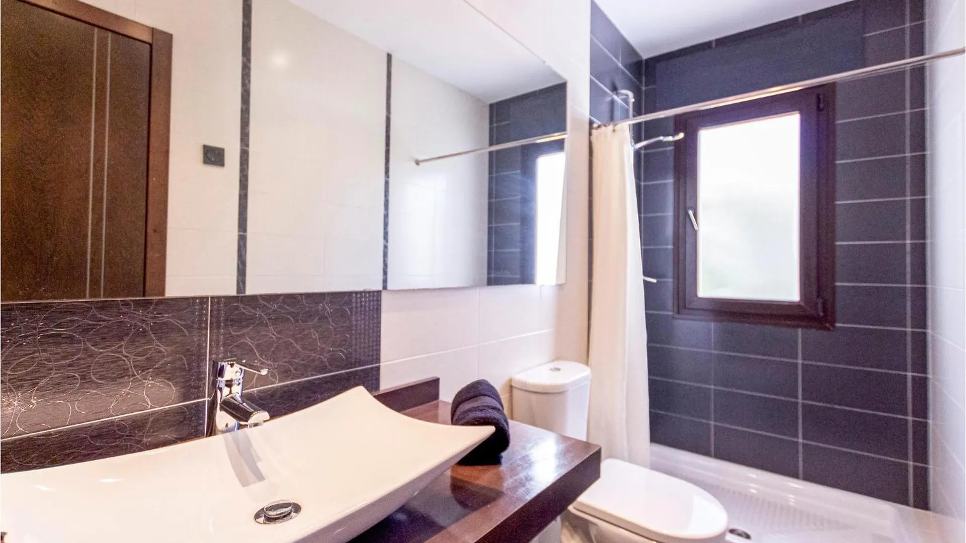4 Bedroom Nice Home In Competa Acebuchal Spain